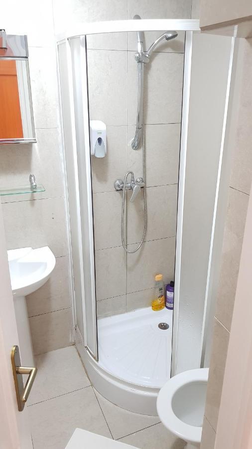 Global Downtown Apartments - Universitate - Balcescu Bükreş Dış mekan fotoğraf
